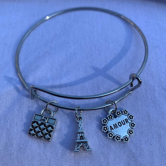 Brand New! Handmade! Adjustable Charm Bangle Bracelet! - Picture 3 of 4